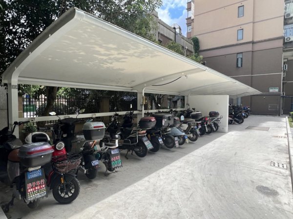 实盘配资平台查询 基础设施做加法，安全隐患做减法！浦东北蔡这一居民区完成非机动车全域治理